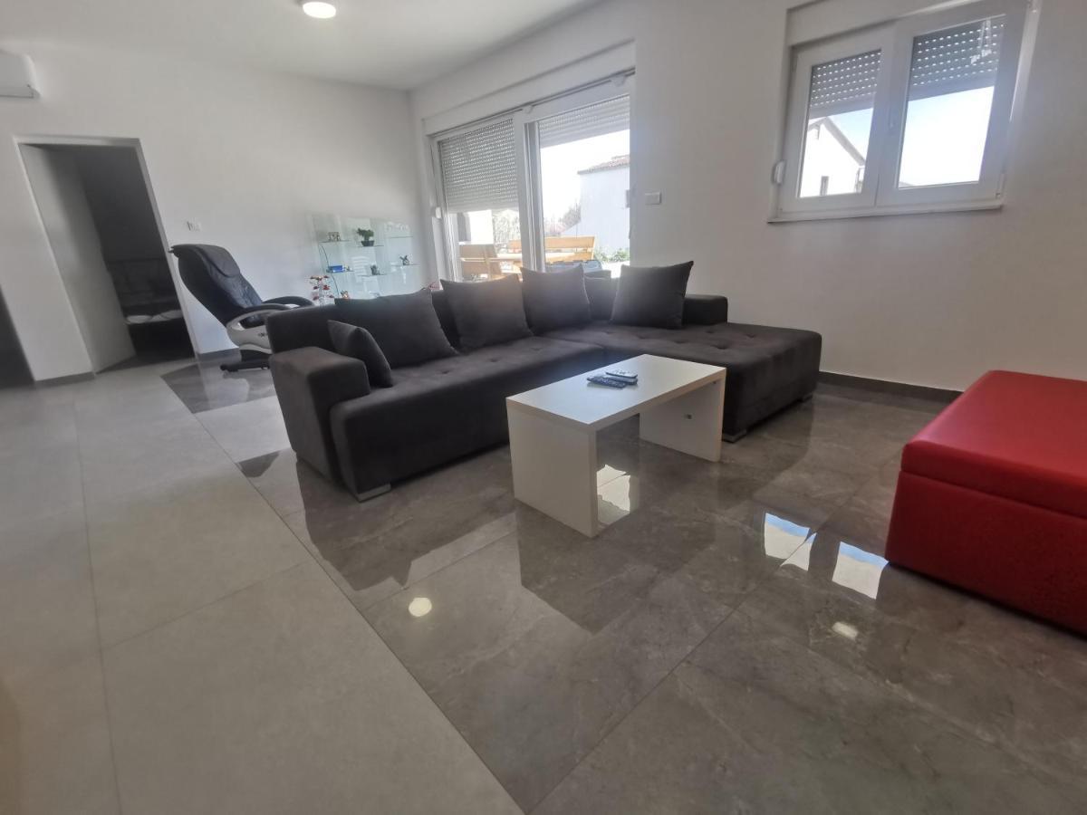 Villa Marta 3 Bedrooms, 2 Baths And Pool Kastel Stafilic ภายนอก รูปภาพ